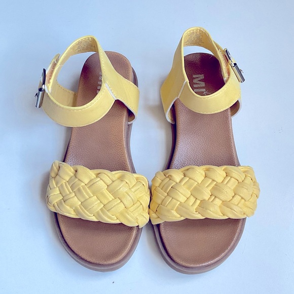 Maurices Other - Maurices Girl Mia Yellow Sandals